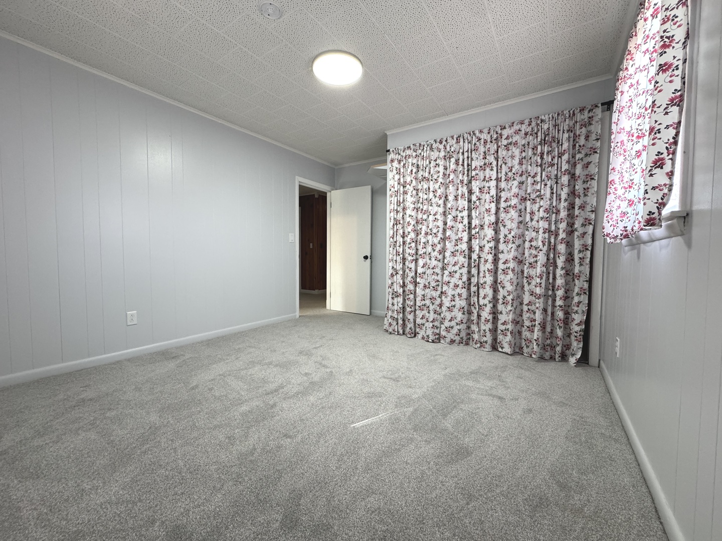 St. Anne, Illinois 60964, United States, 3 Bedrooms Bedrooms, ,2 BathroomsBathrooms,Residential,Active,234282