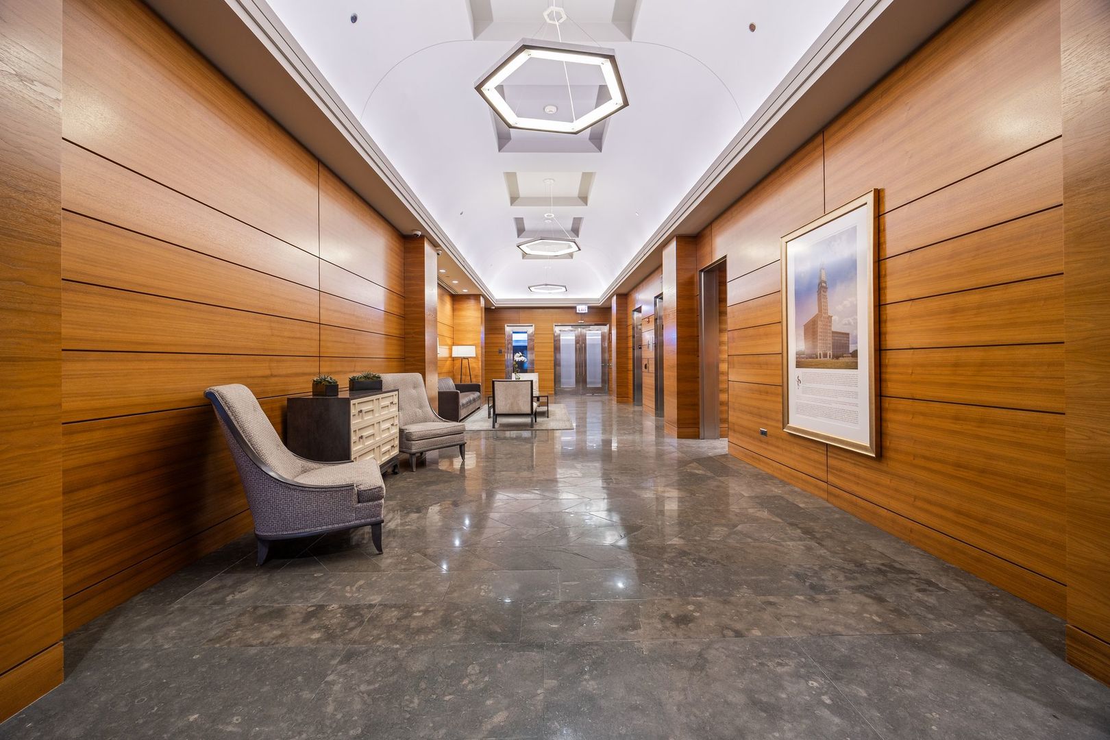 6 N Michigan Avenue 1103