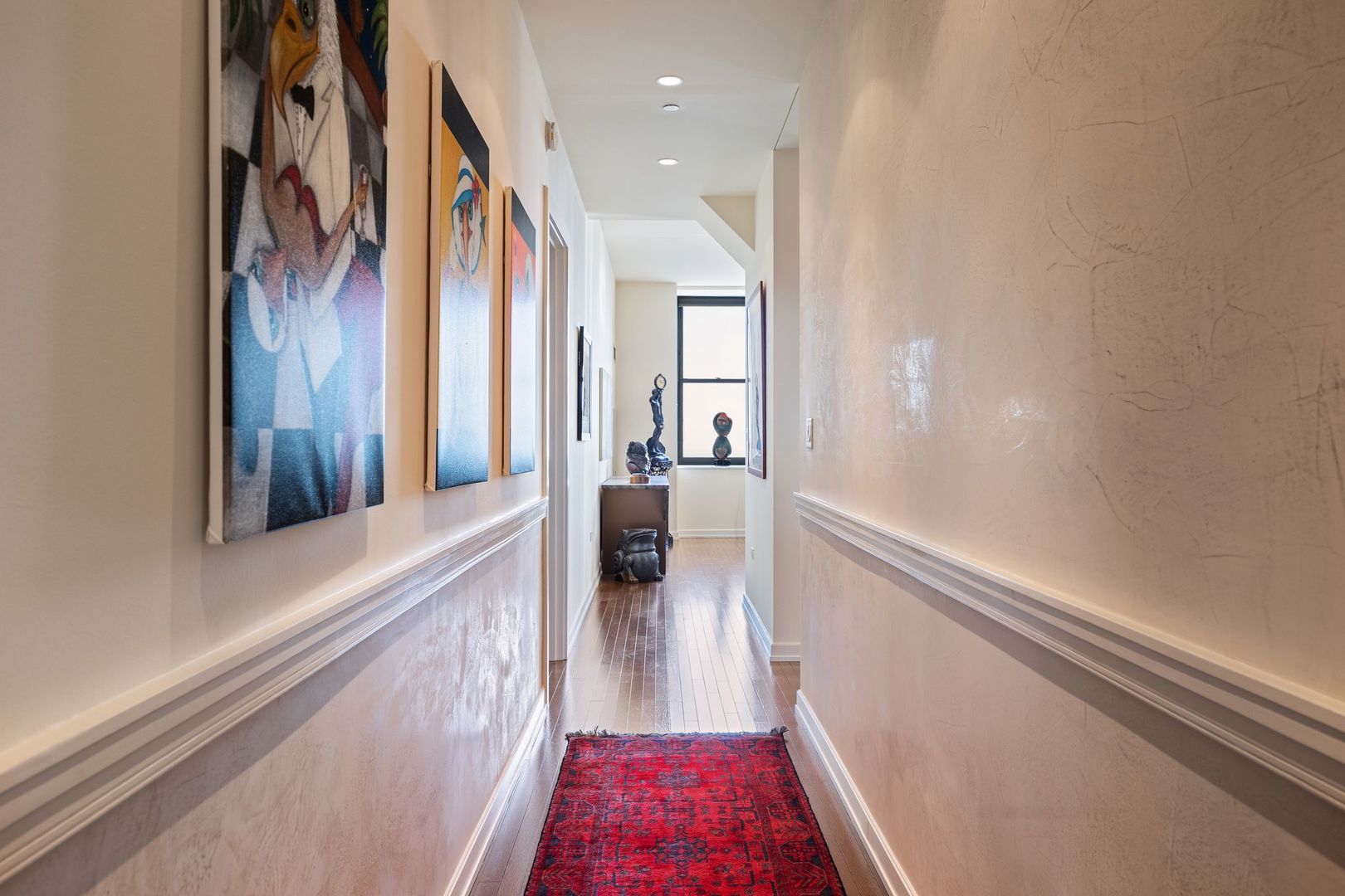 6 N Michigan Avenue 1103