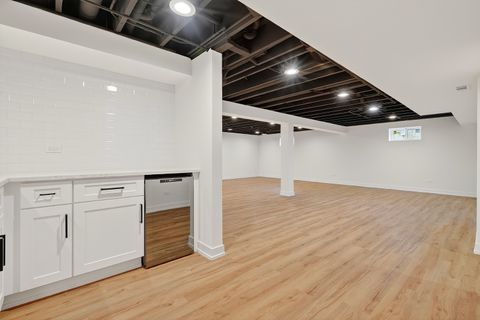 Tiny photo for 1237 N Ridge Avenue, Arlington Heights, IL 60004 (MLS # 12488955)