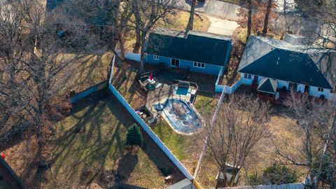 Tiny photo for 1221 20th Ave Way, East Moline, IL 61244 (MLS # 12546081)