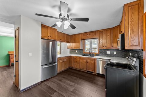 Tiny photo for 1221 20th Ave Way, East Moline, IL 61244 (MLS # 12546081)