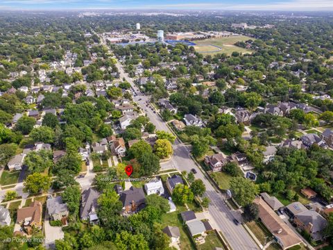 Tiny photo for 4636 Lawn Avenue, Western Springs, IL 60558 (MLS # 12578403)