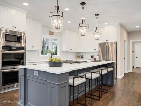 Tiny photo for 4636 Lawn Avenue, Western Springs, IL 60558 (MLS # 12578403)