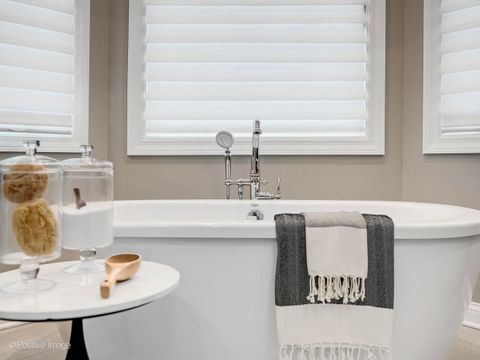 Tiny photo for 4636 Lawn Avenue, Western Springs, IL 60558 (MLS # 12578403)