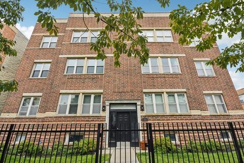 4511 S Lake Park Avenue 3S Chicago IL 60653