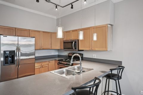 Tiny photo for 4511 S Lake Park Avenue #3S, Chicago, IL 60653 (MLS # 12495676)