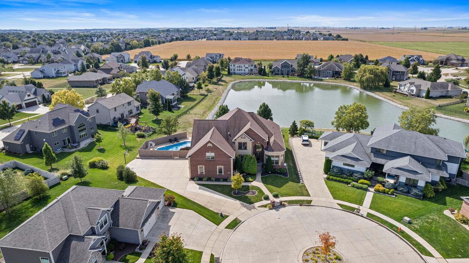 5021 Chestnut Grove Drive