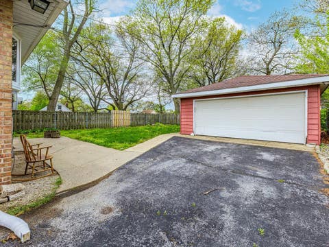 Tiny photo for 18136 Oakwood Avenue, Lansing, IL 60438 (MLS # 12725225)