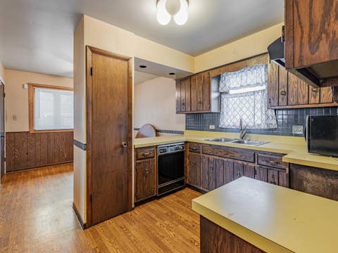 Tiny photo for 18136 Oakwood Avenue, Lansing, IL 60438 (MLS # 12725225)