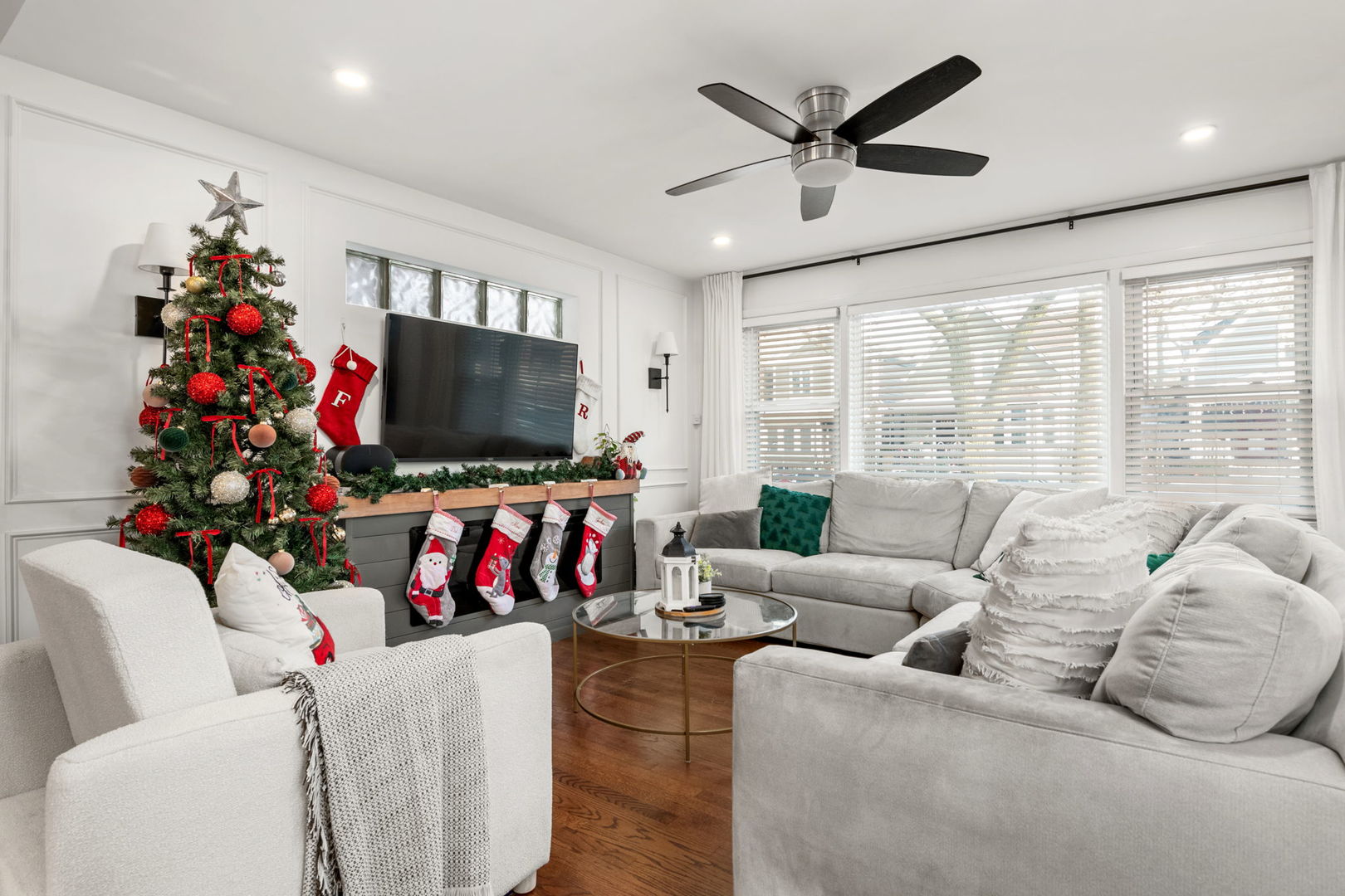 4018 N Francisco Avenue