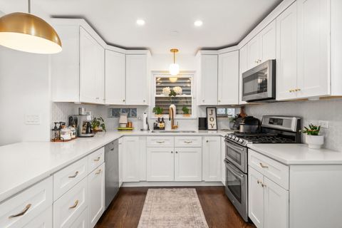 Tiny photo for 4018 N Francisco Avenue, Chicago, IL 60618 (MLS # 12533610)