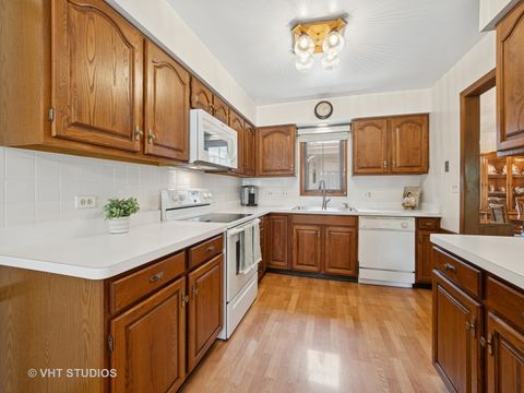 Tiny photo for 1427 Shire Circle, Inverness, IL 60067 (MLS # 12434477)