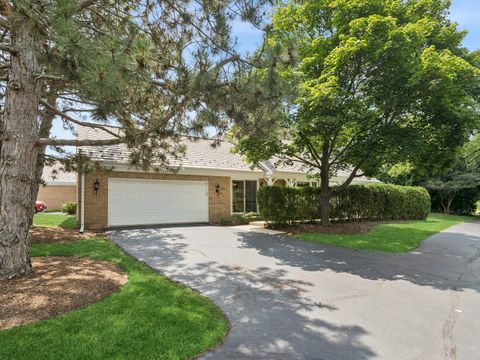 1427 Shire Circle Inverness IL 60067