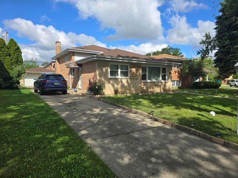 Tiny photo for 8936 Ozark Avenue, Morton Grove, IL 60053 (MLS # 12585318)