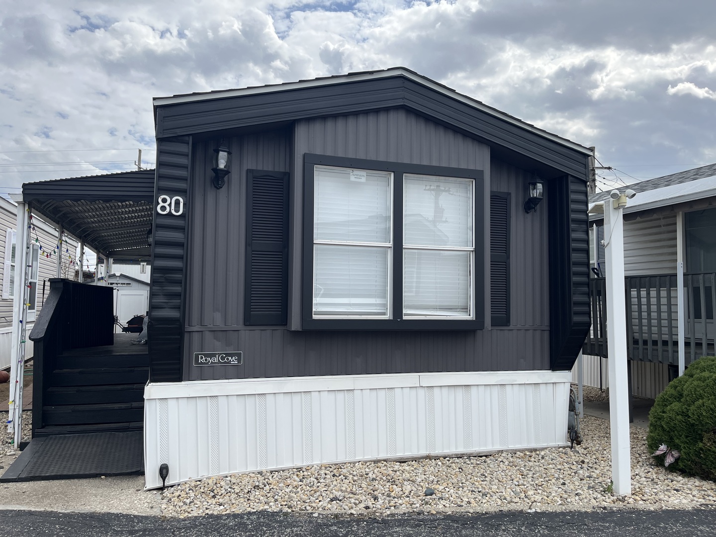 9001 S Cicero Avenue 80