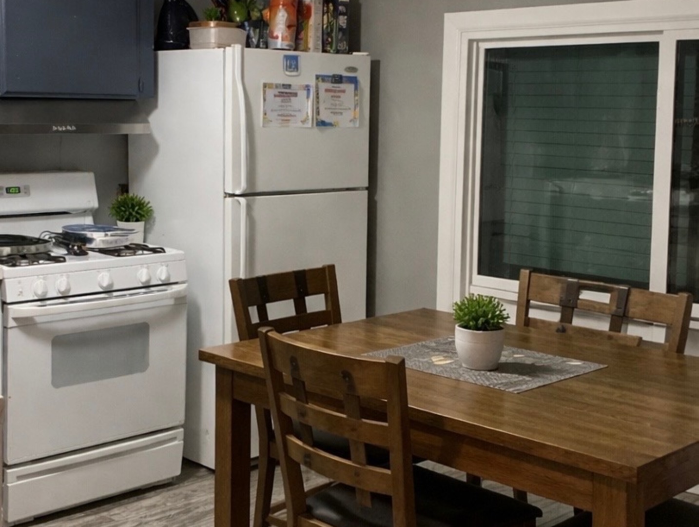 9001 S Cicero Avenue 80