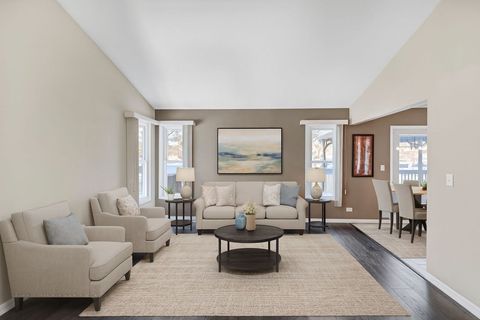 Tiny photo for 307 Orchard Lane, Bloomingdale, IL 60108 (MLS # 12529930)