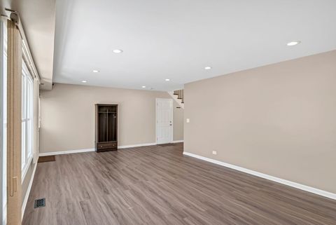 Tiny photo for 307 Orchard Lane, Bloomingdale, IL 60108 (MLS # 12529930)