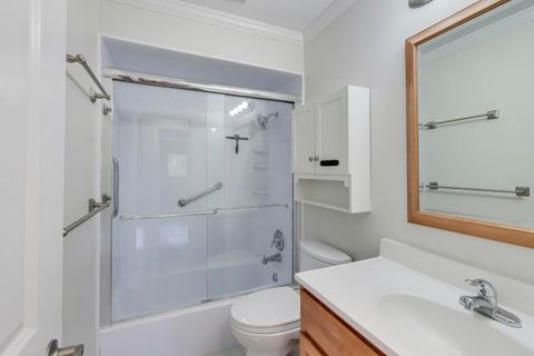 Tiny photo for 121 S Vail Avenue #403, Arlington Heights, IL 60005 (MLS # 12490748)