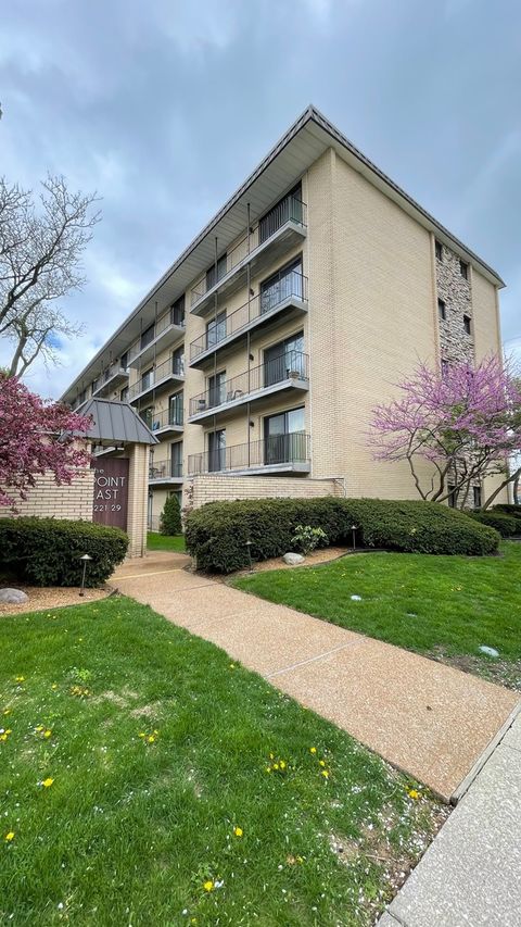 Tiny photo for 6221 N Niagara Avenue #401, Chicago, IL 60631 (MLS # 12487976)