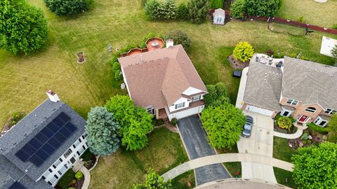 Tiny photo for 2578 Crestview Drive, Aurora, IL 60502 (MLS # 12410276)