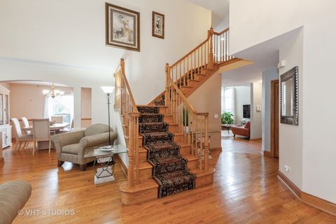 Tiny photo for 2578 Crestview Drive, Aurora, IL 60502 (MLS # 12410276)
