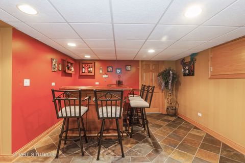 Tiny photo for 2578 Crestview Drive, Aurora, IL 60502 (MLS # 12410276)