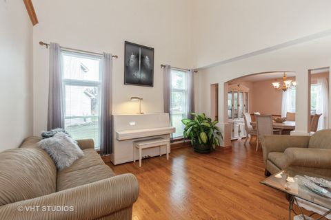 Tiny photo for 2578 Crestview Drive, Aurora, IL 60502 (MLS # 12410276)