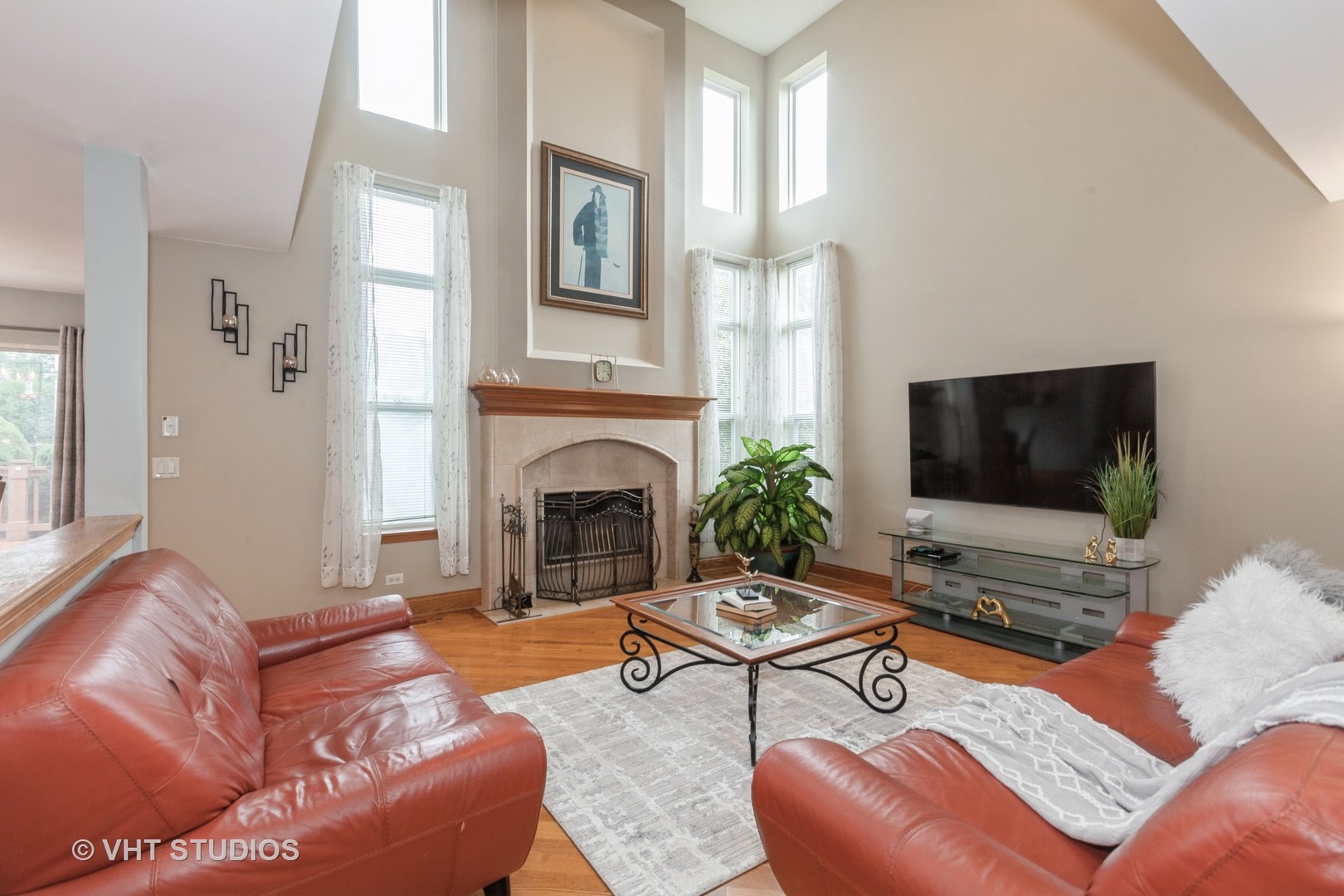 2578 Crestview Drive