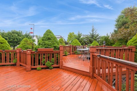 Tiny photo for 2578 Crestview Drive, Aurora, IL 60502 (MLS # 12410276)