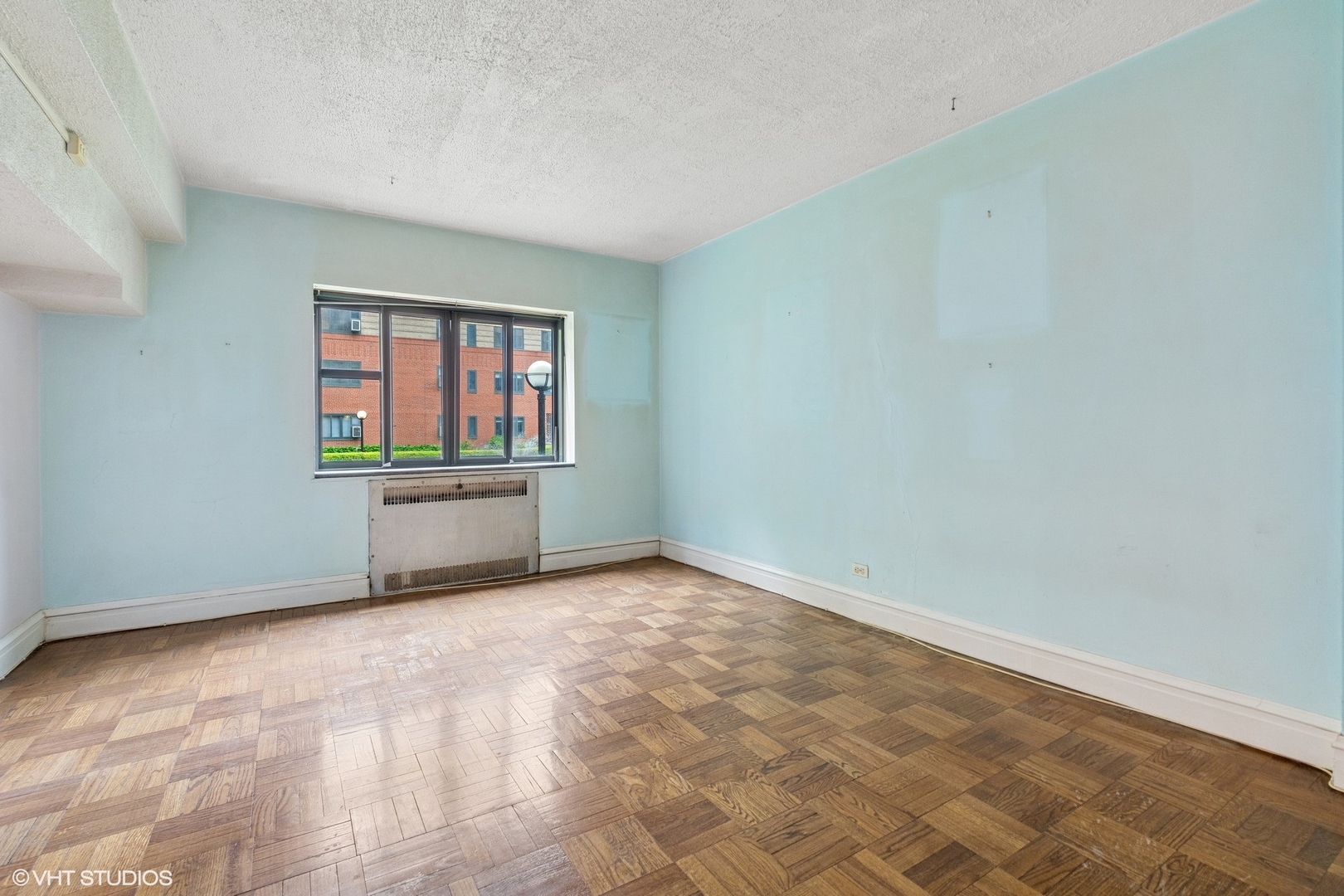 5056 N Marine Drive 1C