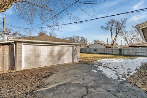 A home in Romeoville