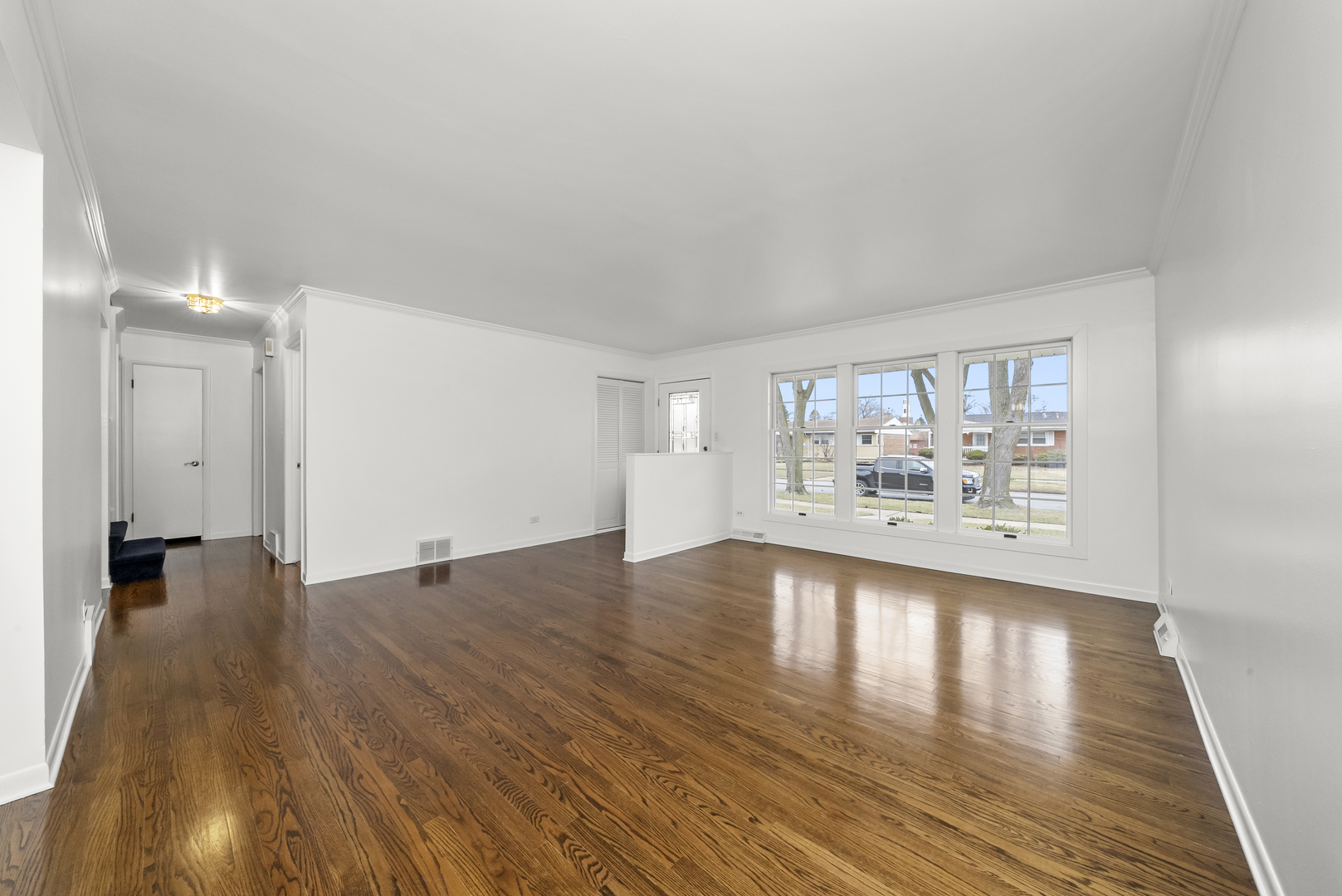 10025 Mulberry Avenue