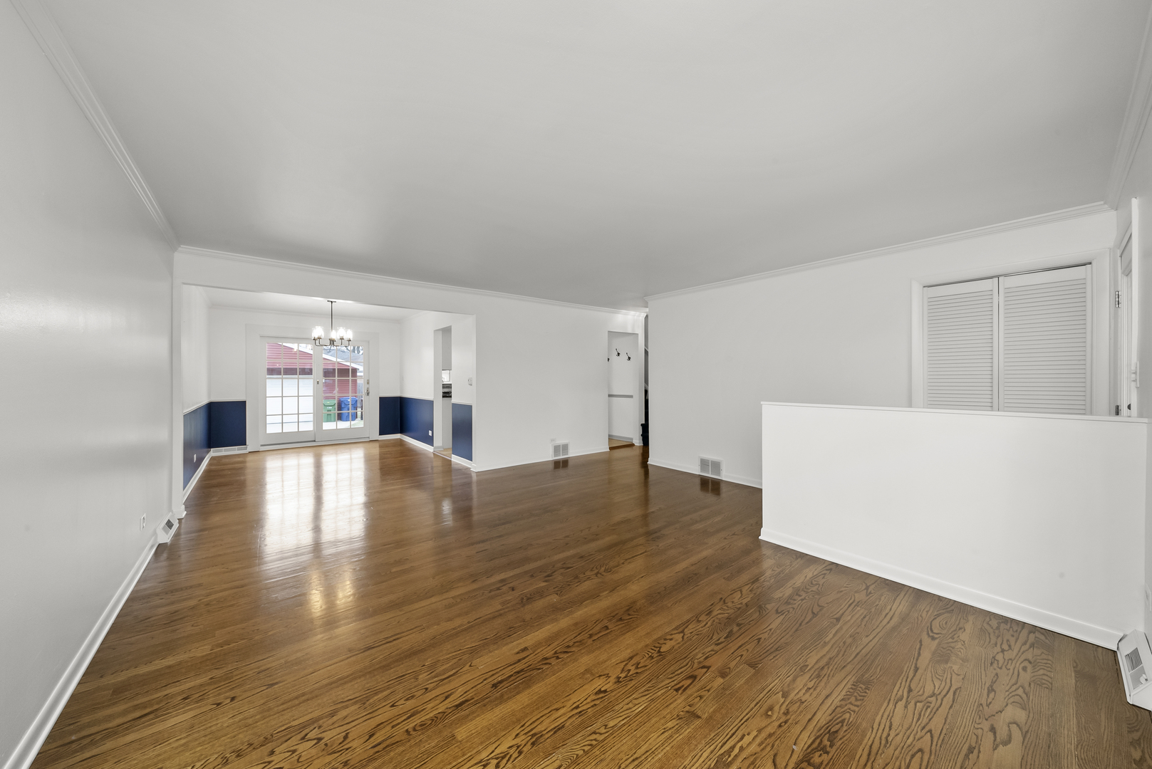 10025 Mulberry Avenue