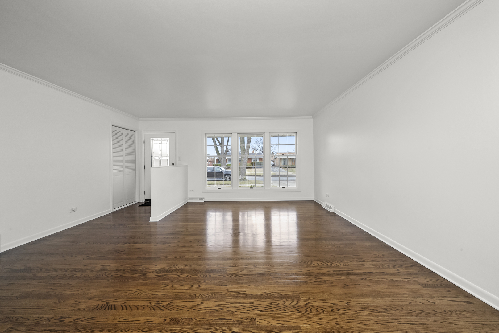 10025 Mulberry Avenue