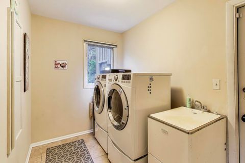 Tiny photo for 11515 BURR OAK Lane, Burr Ridge, IL 60527 (MLS # 12589391)