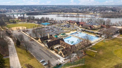 Tiny photo for 265 Canal Drive, St. Charles, IL 60174 (MLS # 12641448)