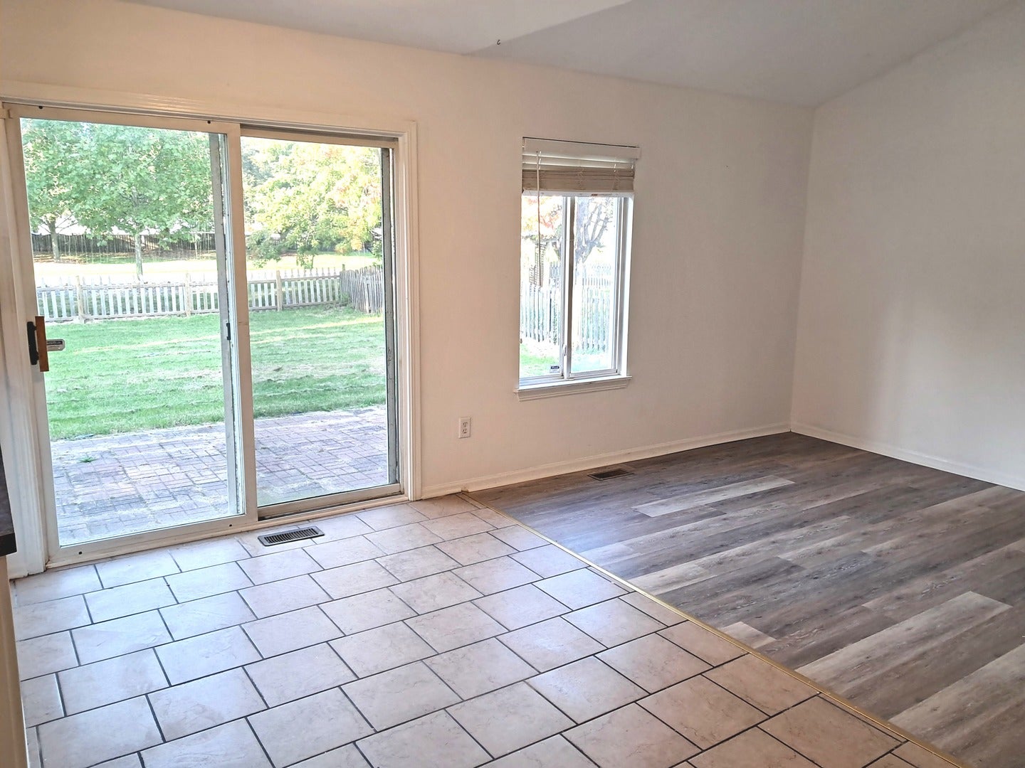 21426 W Georgetown Court