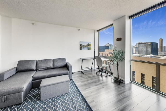 222 N Columbus Drive 3805