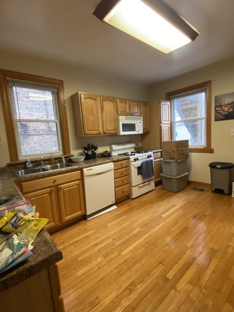 3441 N Ridgeway Street 1