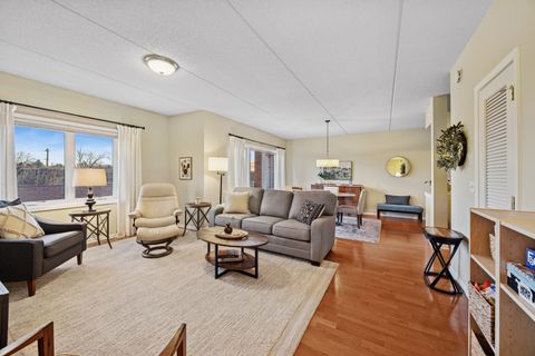 Tiny photo for 500 E Saint Charles Road #209, Lombard, IL 60148 (MLS # 12545126)