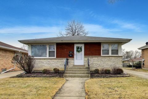 Photo of 239 N Lind Avenue, Hillside, IL 60162 (MLS # 12556688)