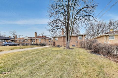 Tiny photo for 239 N Lind Avenue, Hillside, IL 60162 (MLS # 12556688)