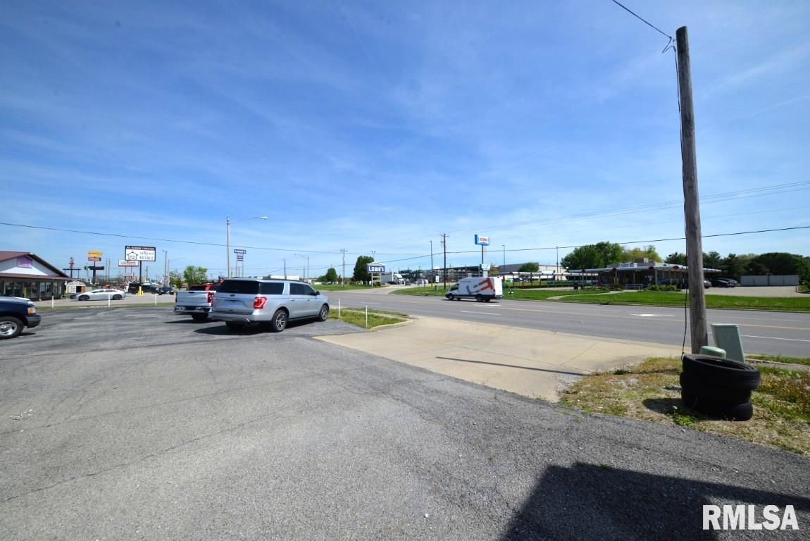 4706 & 4708 BROADWAY Street