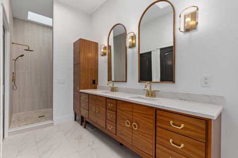 Tiny photo for 10028 E Pineridge Drive, Effingham, IL 62401 (MLS # 12596836)