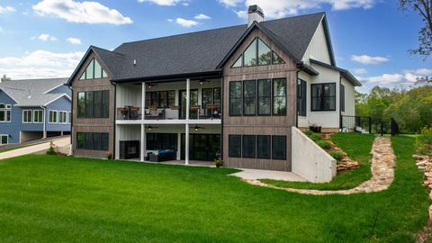 Tiny photo for 10028 E Pineridge Drive, Effingham, IL 62401 (MLS # 12596836)