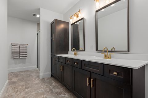 Tiny photo for 10028 E Pineridge Drive, Effingham, IL 62401 (MLS # 12596836)