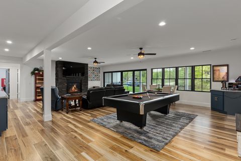 Tiny photo for 10028 E Pineridge Drive, Effingham, IL 62401 (MLS # 12596836)