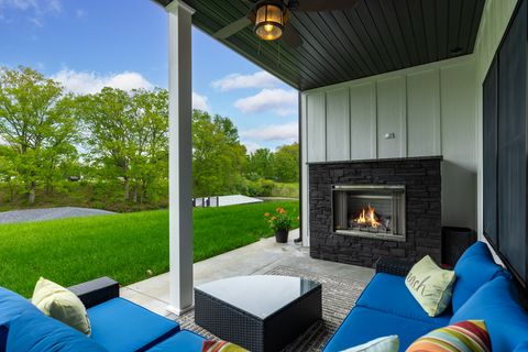 Tiny photo for 10028 E Pineridge Drive, Effingham, IL 62401 (MLS # 12596836)